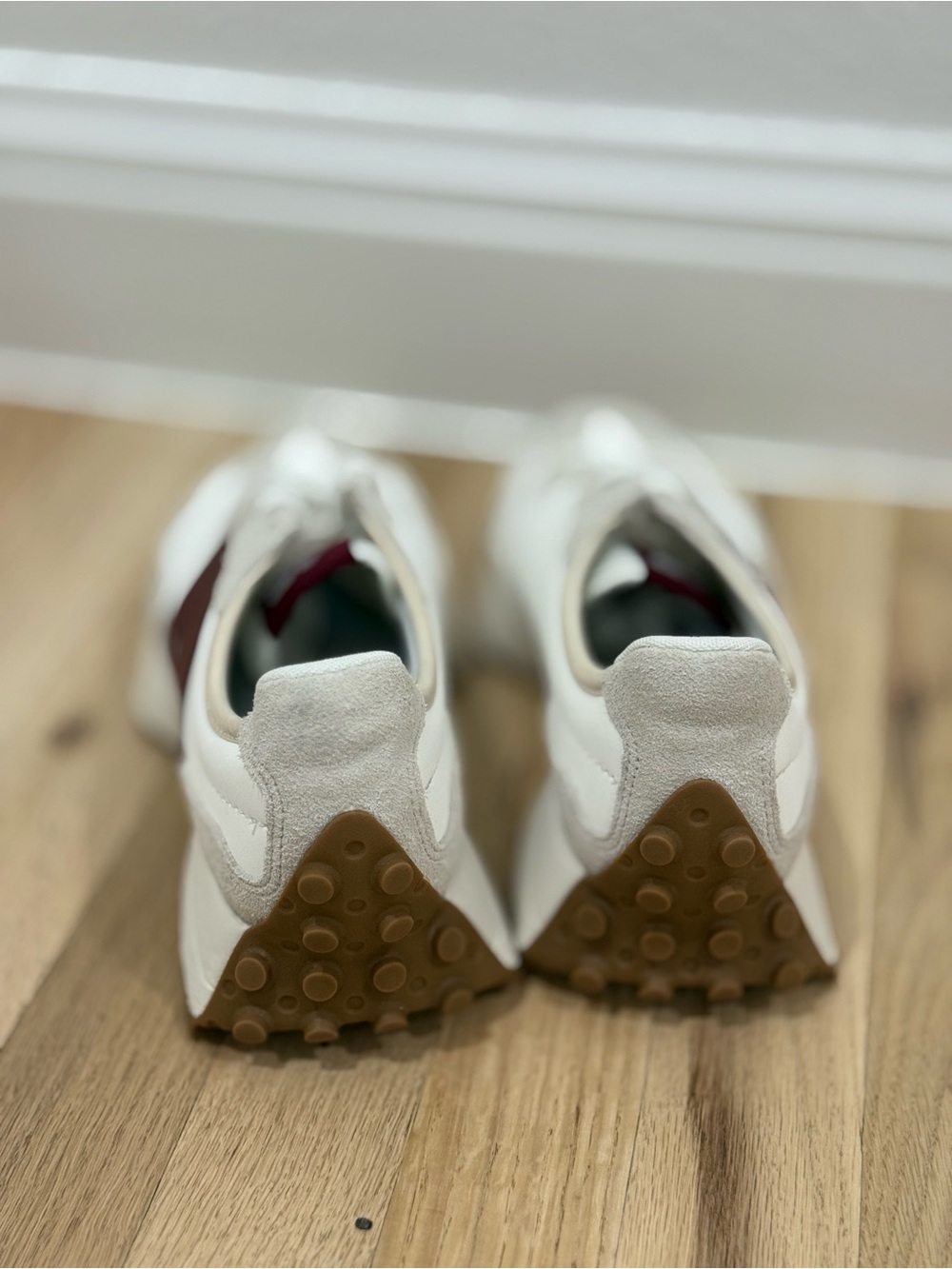 New Balance 327 Sneakers  Moonbeam / Classic Burgundy - Picture 5 of 7